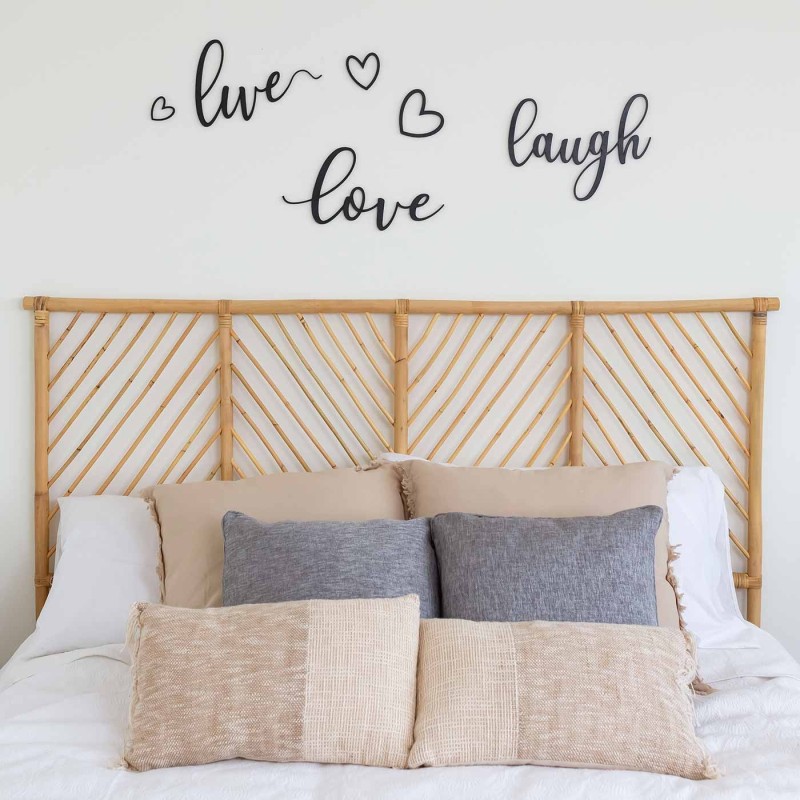 LETRAS LIVE LOVE LAUGH